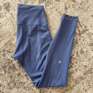 Lululemon Wunder Train - Size 8